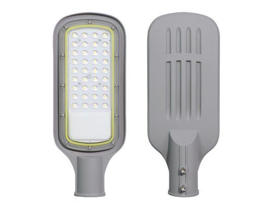 6500K IP65 LED Street Light Outdoor กันน้ําป้องกันการกระจาย
