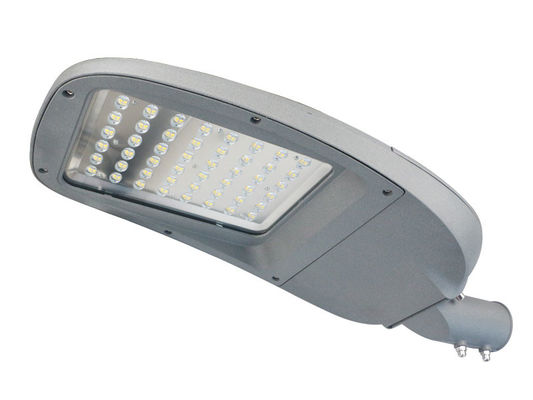 ติดตั้งแนวราบ IP66 กันน้ํา LED Street Light กันลม 4000K สําหรับกลางแจ้ง